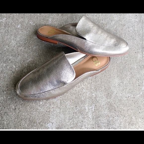 Gianni Bini | No Brainer Metallic Gold Mules - Picture 1 of 7